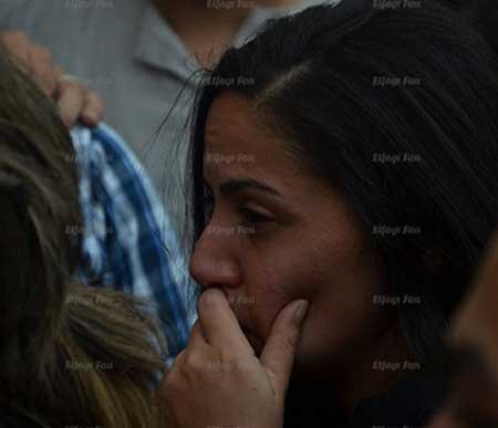 بالفيديو والصور.. حشد فني وشعبي مهيب في وداع خالد صالح