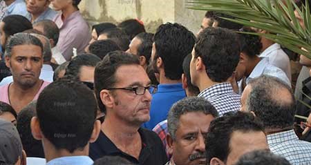 بالفيديو والصور.. حشد فني وشعبي مهيب في وداع خالد صالح