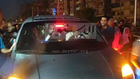 بالفيديو والصور.. حشد فني وشعبي مهيب في وداع خالد صالح