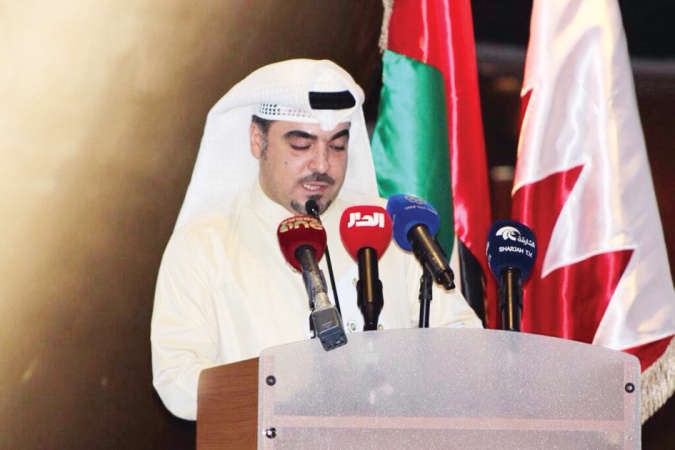 جوهر اثناء ادارته الجلسة الاولى بعد الافتتاح﻿