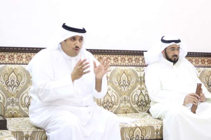 عبيد الجفيرة متحدثا خلال المؤتمر الصحافي﻿