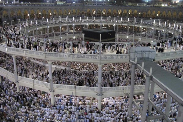 بالصور.. مكة المكرمة والكعبة المشرفة من 1880 الى 2014