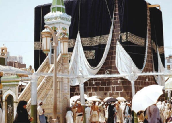 بالصور.. مكة المكرمة والكعبة المشرفة من 1880 الى 2014