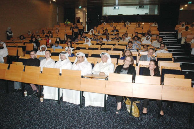 جانب من الحضور خلال الملتقى 	احمد علي ﻿