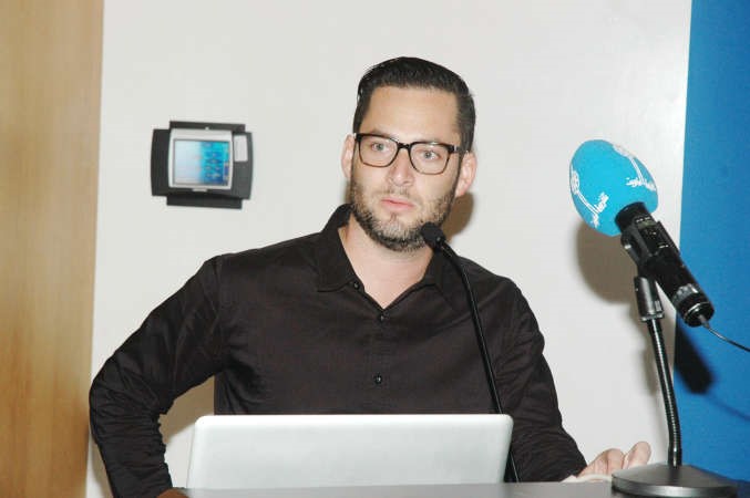 جيسون سلتزمان يتحدث﻿