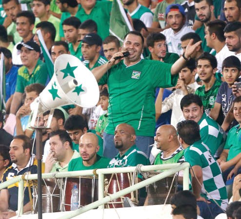 جمهور العربياللاعب رقم 12 	الازرقكوم﻿