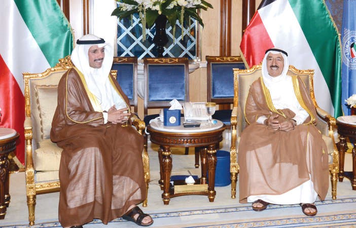 صاحب السمو الامير الشيخ صباح الاحمد مستقبلا مرزوق الغانم ﻿