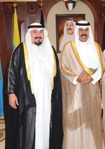 سمو ولي العهد الشيخ نواف الاحمد مستقبلا السفير ضيف النبهان الشمري﻿