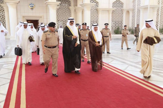 الشيخ محمد الخالد لدى مغادرته البلاد امس﻿