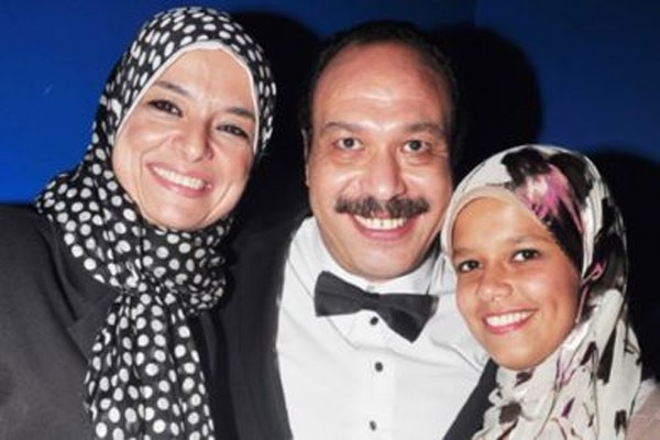 شاهد آخر صورة لخالد صالح برفقة عائلته قبل الوفاة في المستشفى