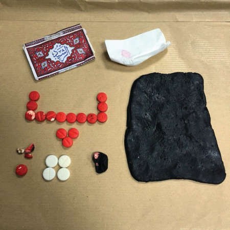 حبوب الترامادول والحشيش احالت الوافد العربي الى المكافحة ﻿