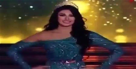 فيديو محرج.. ملكة جمال لبنان تنزلق وتقع على المسرح