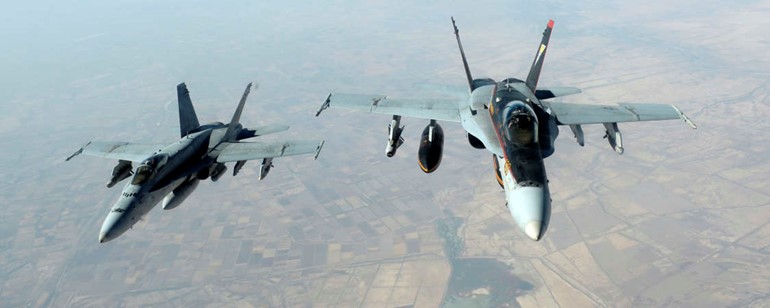 طائرات البحرية الاميركية F-18E سوبر هورنيت خلال تحليقها بالعراق اول من امس	 رويترز﻿