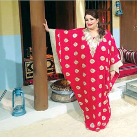 منى شداد في برنامجها النيرة