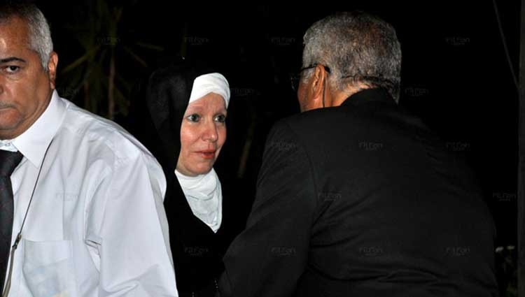صورة: مشيرة إسماعيل بالحجاب في ظهور نادر بعزاء نجل رجاء حسين