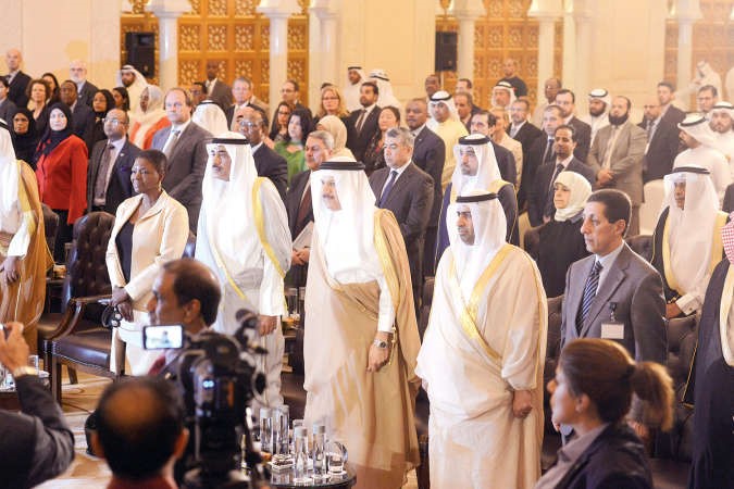  الشيخ صباح الخالد وفاليري اموس ودعبداللطيف الزياني ودعبدالله المعتوق خلال افتتاح المؤتمر
