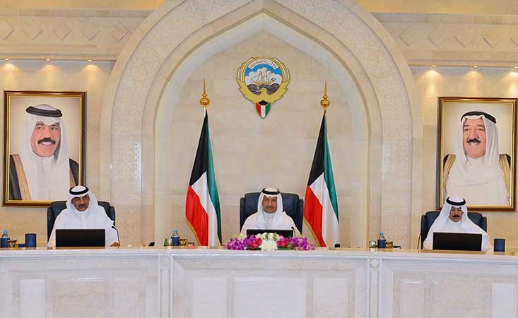 سمو الشيخ جابر المبارك مترئسا اجتماع مجلس الوزراء بحضور الشيخ صباح الخالد والشيخ محمد الخالد