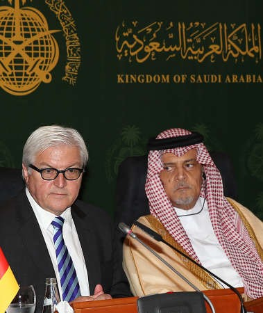 وزير الخارجية السعودي الامير سعود الفيصل ونظيره الالماني فرانك فالتر شتاينماير افپ 