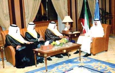 الشيخ محمد الخالد خلال لقائه مع صاحب السمو الملكي الامير سلطان بن سلمان بن عبدالعزيز