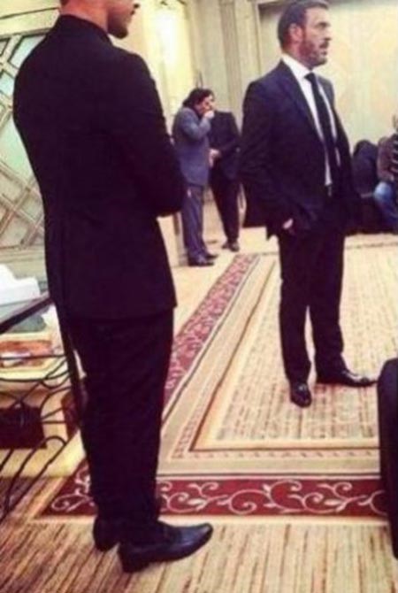 شاهد الصور الاولى لكاظم الساهر في عزاء شقيقه في "جميرا" بدبي