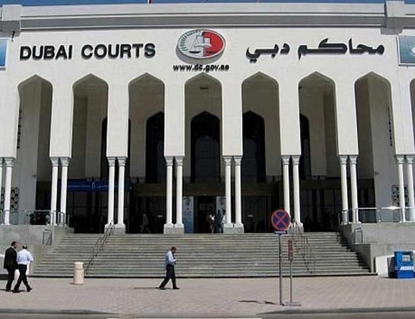 أسرة خليجية تخطف آسيويا ليقر بهتك عرض ابنتها