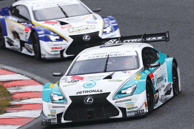 لكزس «RC F» تفوز بالمركز الأول في الجولة السابعة من بطولة فئة السوبر جي تي 500 في تايلند