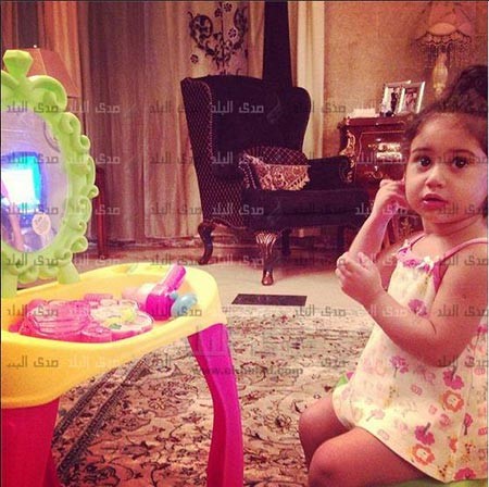 بالصور.. حفيدة غادة عبد الرازق تسير على خطى جدتها