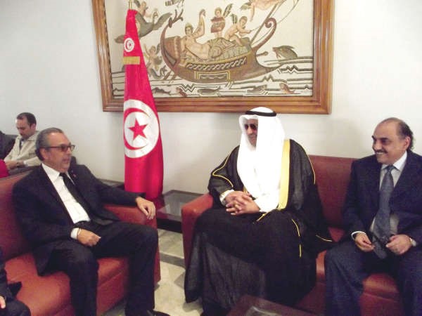 وزير الصحة التونسي دمحمد الصالح بن عمار مستقبلا دعلي العبيدي 