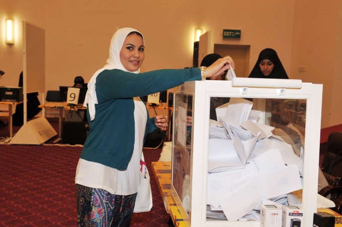  طالبة تشارك في العرس الديموقراطي بالهيئة ﻿