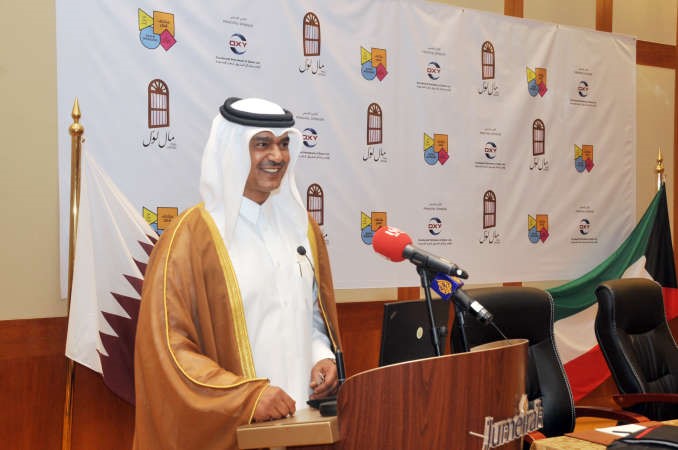 السفير القطري حمد بن علي ال حنزاب ملقيا كلمته﻿