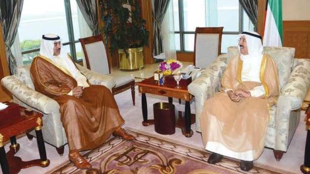 صاحب السمو الامير الشيخ صباح الاحمد مستقبلا الشيخ صباح الخالد﻿