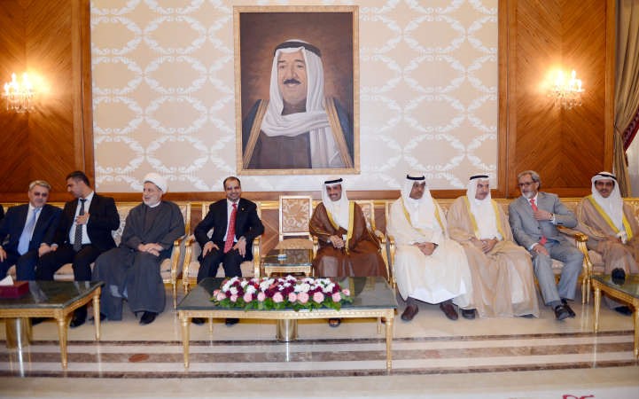 رئيس مجلس الامة مرزوق الغانم ونائبه مبارك الخرينج وفيصل الشايع خلال استقبالهم رئيس مجلس النواب في الجمهورية العراقية الشقيقة د سليم الجبوري والوفد المرافق له﻿