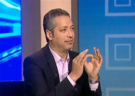 بالفيديو.. ضيفة تحرج اعلامياً مصرياً بـ «سؤال جنسي صادم» على الهواء