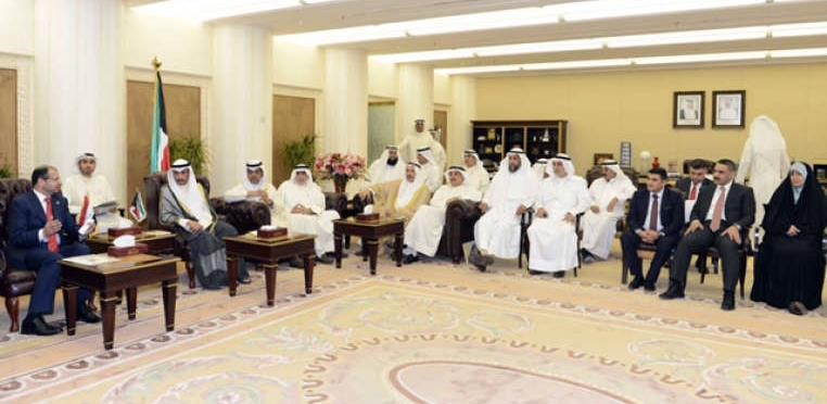 رئيس مجلس الامة مرزوق الغانم خلال استقباله رئيس مجلس النواب العراقي دسليم الجبوري والوفد المرافق بحضور نائبه مبارك الخرينج وبعض النواب