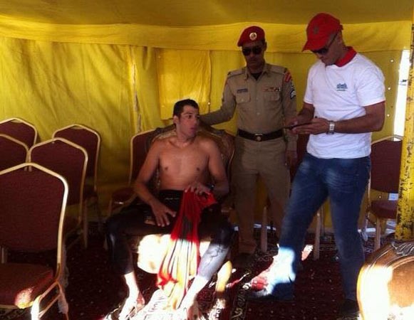 بالصور.. نجاح سباح مغربي في اجتياز خليج العقبة والوصول إلى مقناء