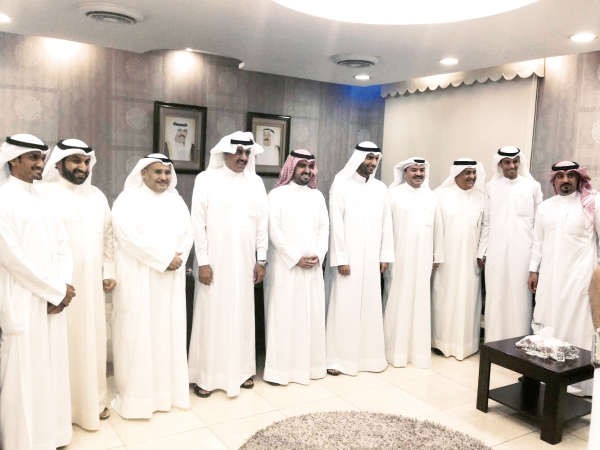 المجتمعون يطالبون بحكام اجانب للمباريات الحساسة