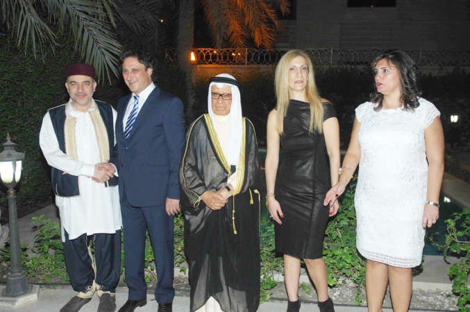 فهد المعجل وسفير ليبيا مع السفير القبرصي خلال الاحتفال 