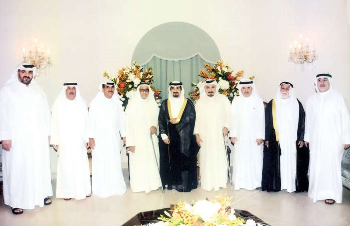 لقطة تذكارية مع المعرس ووالده﻿