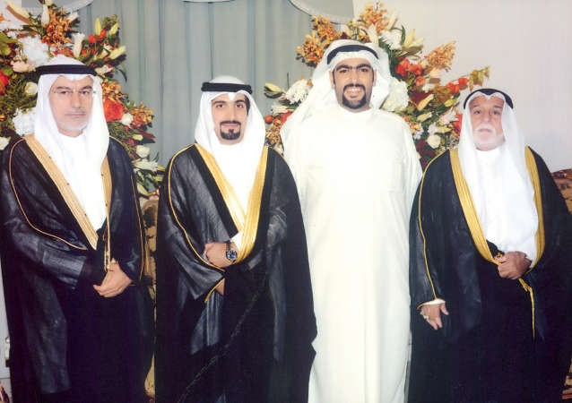 جاسم كمال مع المعرس ووالده علي كمال ووالد العروس عبدالله جمال﻿
