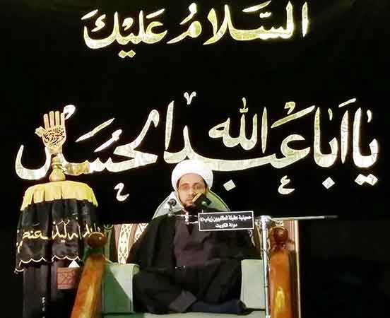 الشيخ علي العبود خلال محاضرته