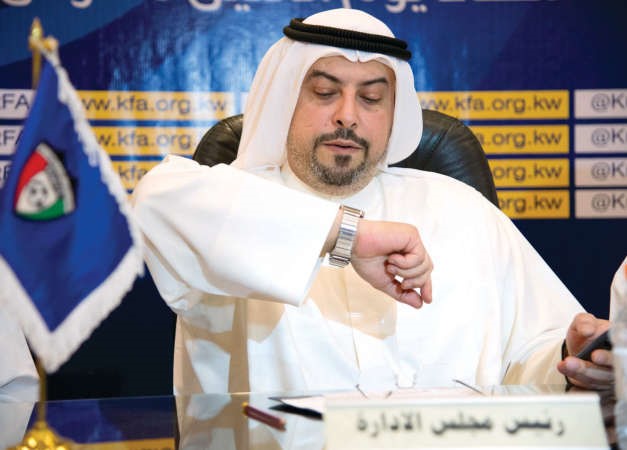 الفهد يعلن انضمام ناديي العيون وسلوى الى اسرة اتحاد الكرة