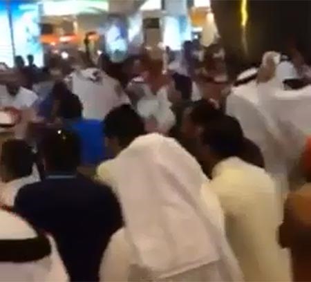 بالفيديو.. "دحة" في مطار الكويت تحول الصالة لمهرجان راقص