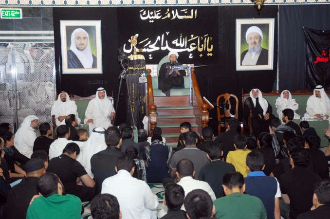 الخطيب ملقيا كلمته في حسينية الزلزلة هاني عبدالله