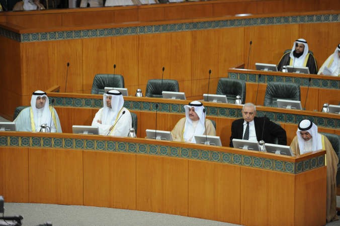 د عبدالمحسن المدعج ود بدر العيسى وعيسى الكندري ود علي العبيدي وياسر ابل