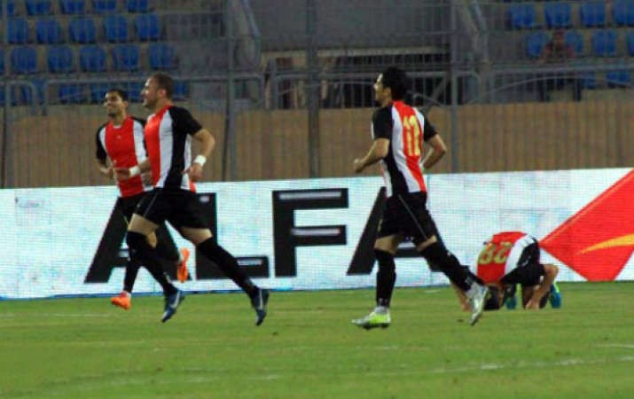 فرحة لاعبي طلائع الجيش بهاتريك عرفة السيد