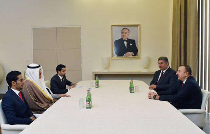 الشيخ سلمان الحمود خلال المباحثات مع الرئيس الاذربيجاني ووزير الشباب والرياضة عزت رحيموف ﻿