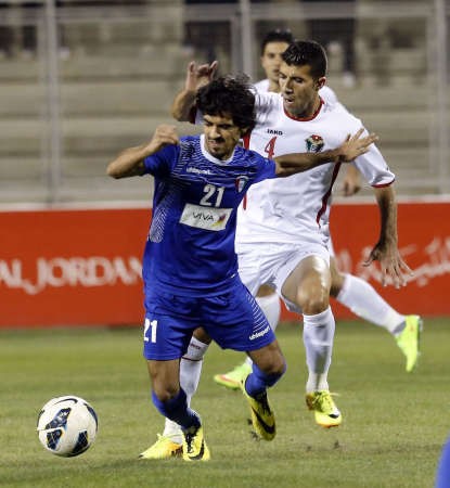 علي مقصيد قدم اداء لافتا امام المنتخب الكوري الشمالي						الازرق كوم﻿
