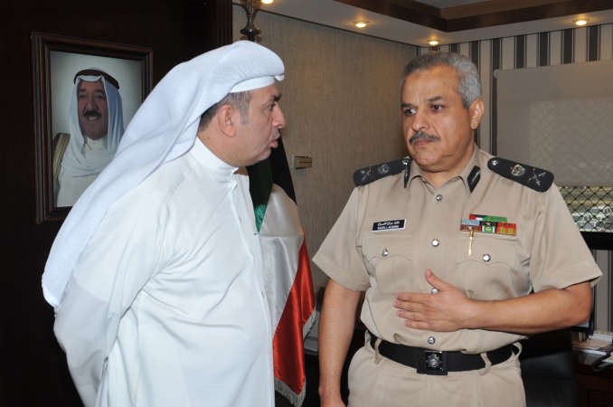 اللواء الشيخ مازن الجراح متحدثا للزميل فرج ناصر ﻿