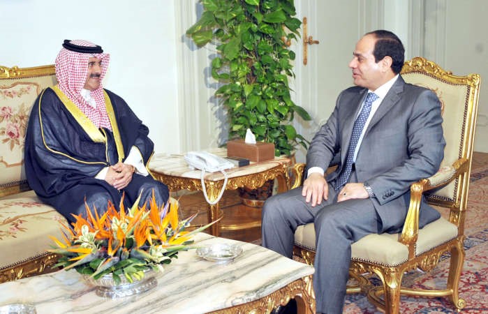 الرئيس المصري عبدالفتاح السيسي اثناء لقائه رئيس مجلس الادارة والمدير العام لوكالة الانباء الكويتية كونا الشيخ مبارك الدعيج﻿