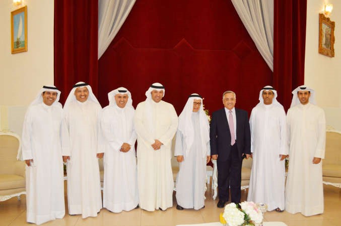 د عبدالرزاق النفيسي يهنئ﻿